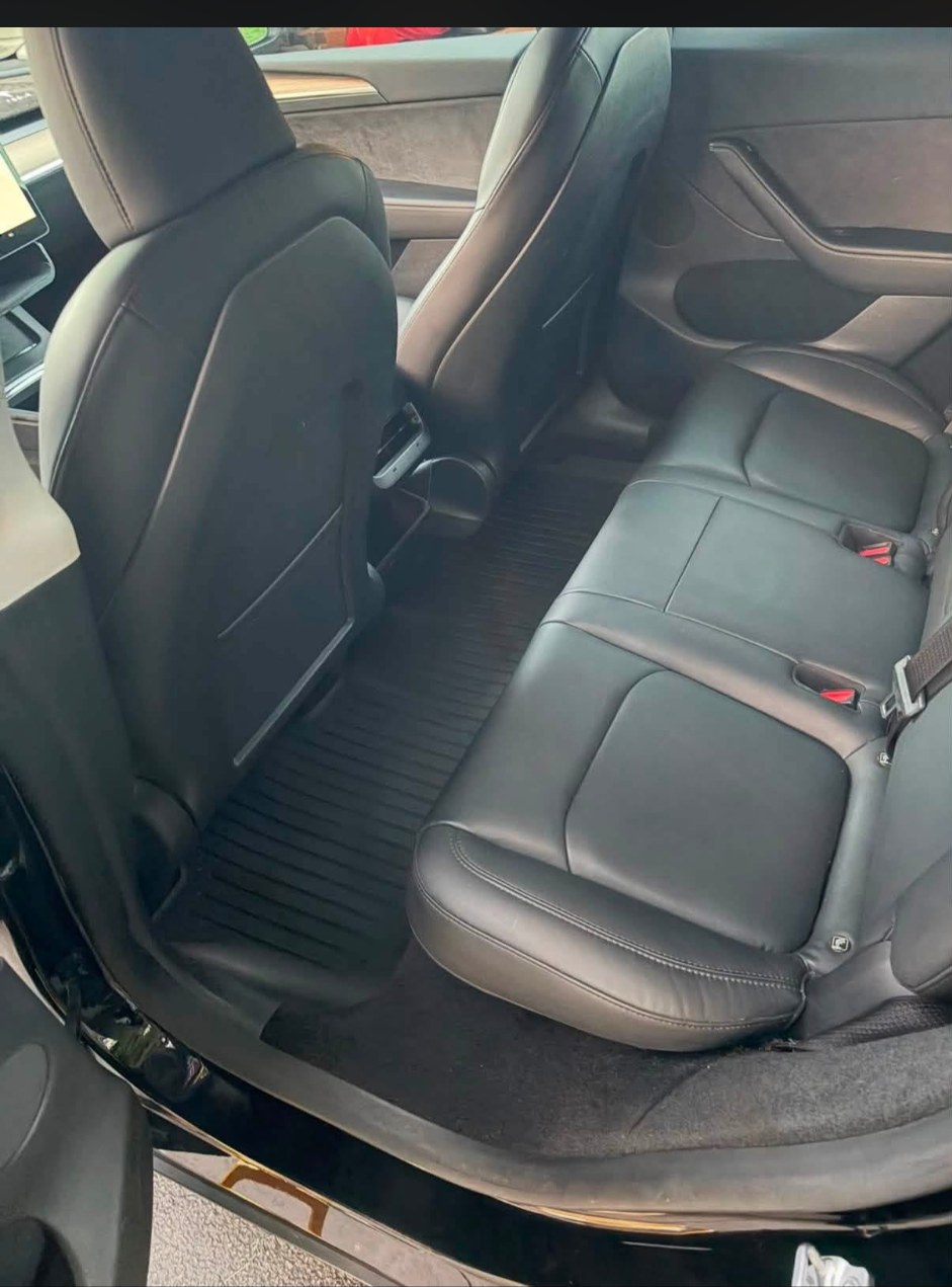 Rear interior detailing