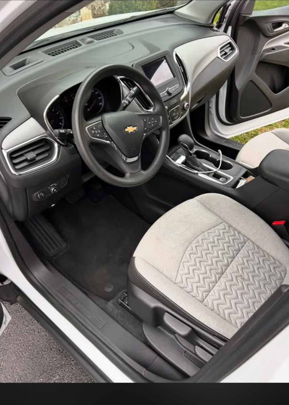 Vehicle interior after detailing